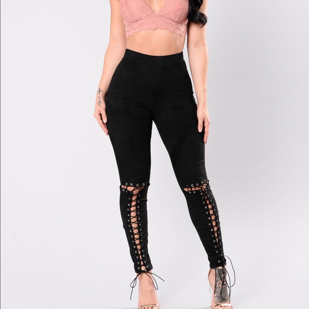 Fashion nova leggings - lace up size S. NEW